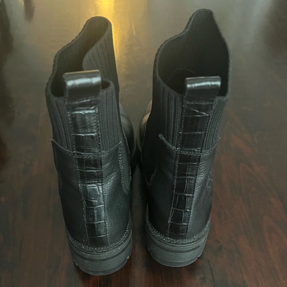 Dolce vita Black Bootie - 9 1/2 - Picture 4 of 8